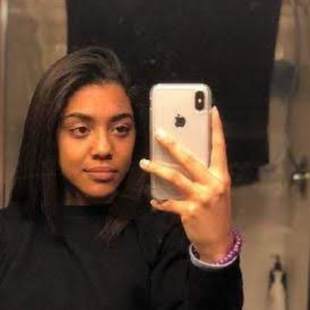 Meet your Posher, Gabriela